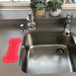 Lick Lick Pad Dog Distraction Lick Mat, Large -Meow Meals 191404 PT5. AC SS1800 V1572282005