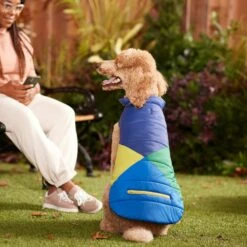 Frisco Mediumweight Colorblock 2-in-1 Dog & Cat Fleece Coat -Meow Meals 268350 PT8. AC SS1800 V1629755551