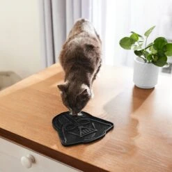 STAR WARS DARTH VADER Silicone Dog & Cat Lick Mat -Meow Meals 315335 PT3. AC SS1800 V1647283022